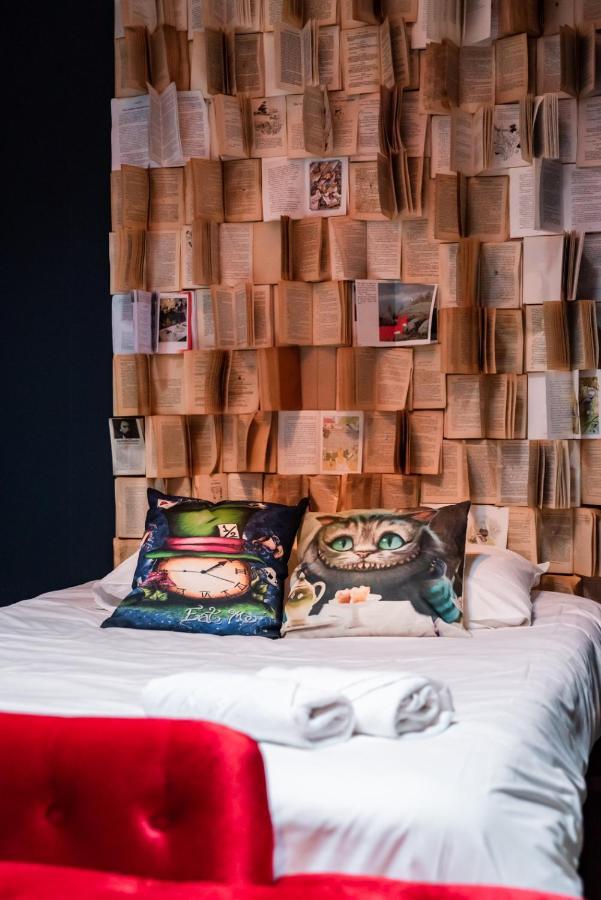 Insolite Alice In Wonderland Gujan-Mestras Zewnętrze zdjęcie